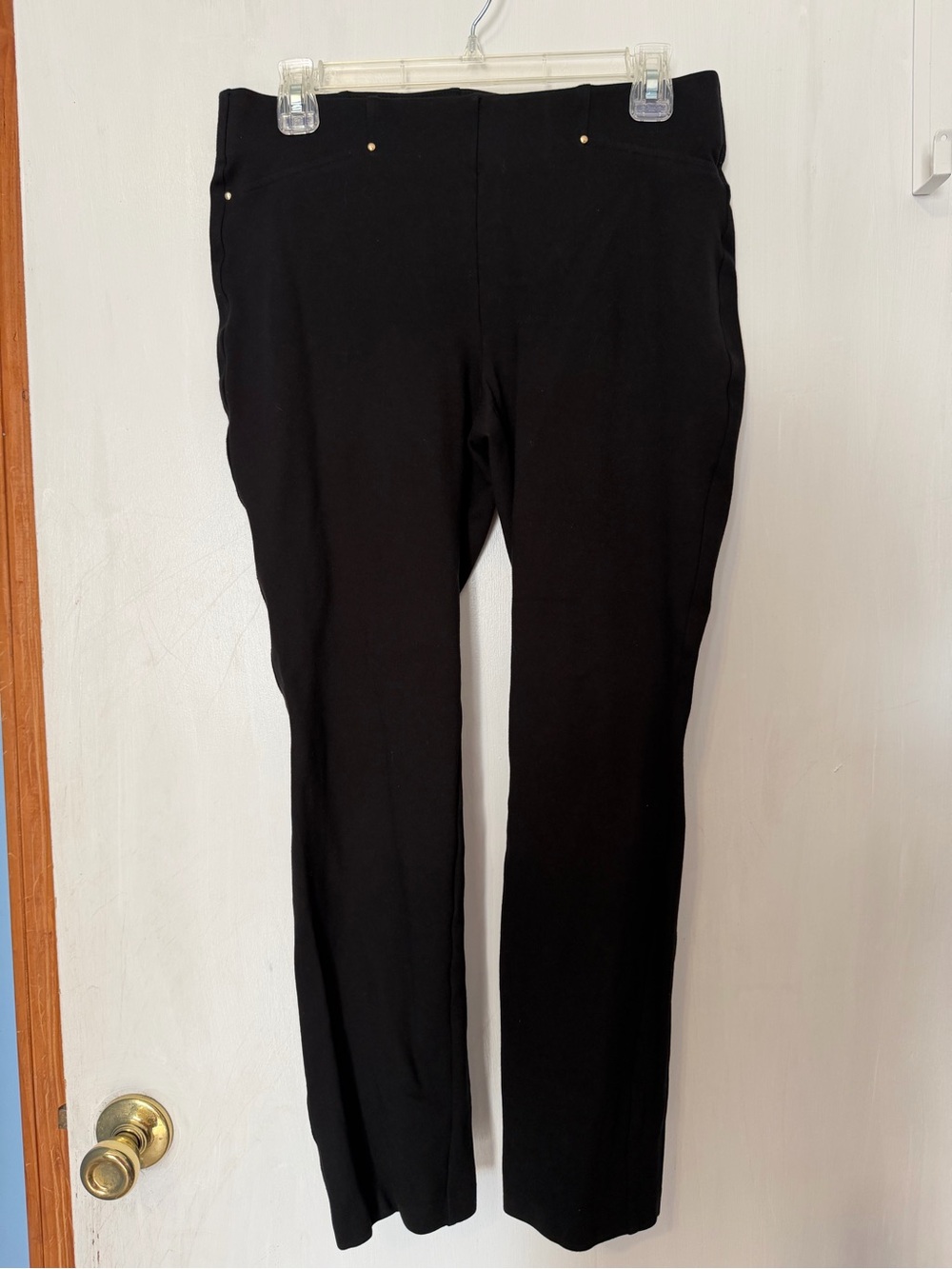 Women’s Rafaella Skinny Leg Slacks, Black, Size 8.